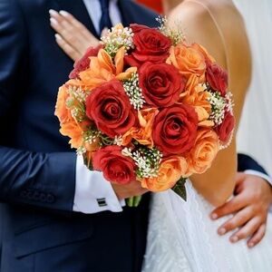 NWT Artificial Rose Wedding Bouquet